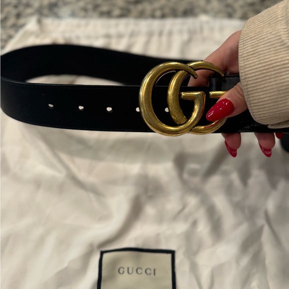Women Gucci Black and Gold Women\'s Belt